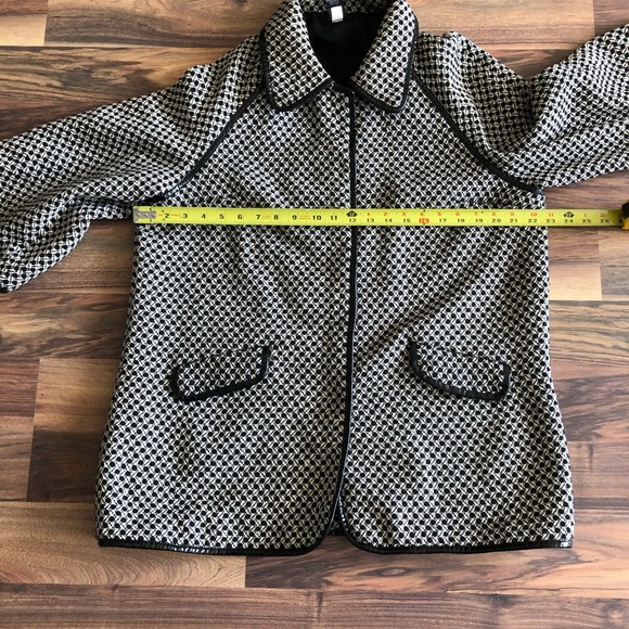 Spense bell sleeves coat - Picture 7 of 12